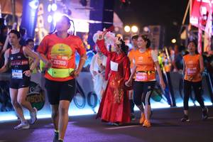 BIB: 40630, 60892, 67892, 90262
                            <button type="button" onclick="openModal(20642160)" class="btn btn-primary btn-sm float-right btn-popup" data-toggle="modal" data-target=".modal-high-quality">
                        <i class="fas fa-shopping-cart"></i> Add to Cart
                    </button>
                                            <button type="button" onclick="isThisMe(20642160, true)" class="btn btn-success btn-sm float-right btn-popup btn-isme hidden" data-toggle="tooltip" data-placement="bottom" title="นี่คือรูปของคุณใช่ไหม คลิกที่นี่เพื่อเอาเข้าอัลบั้ม">
                        <i class="fas fa-plus"></i> Add to album
                    </button>
                    <button type="button" onclick="isThisMe(20642160, false)" class="btn btn-warning btn-sm float-right btn-popup btn-isnotme hidden">
                        <i class="fas fa-ban"></i> Remove from album
                    </button>
